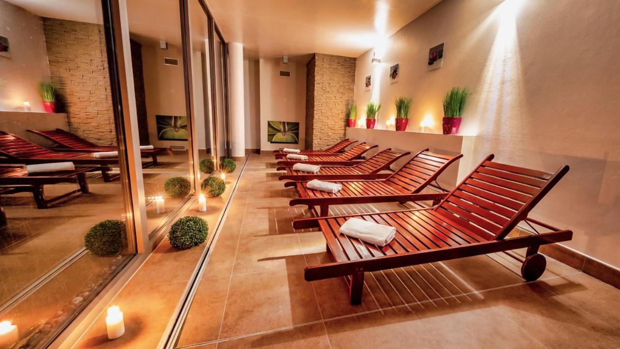 Hotel Bystra Брезно Екстер'єр фото